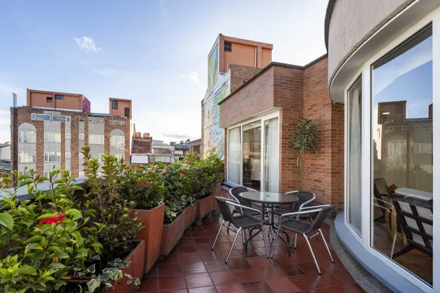 Habitación de hotel con terraza