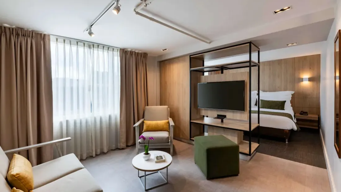 Suite linving room
